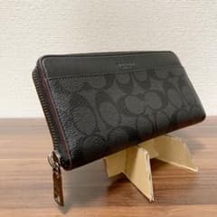 【土日限定価格！！】COACH@長財布（超美品）のサムネイル