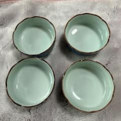 有田焼】青と緑の花びら型陶器ボウル4個セット - メルカリ