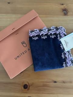 UNITED ARROWS × 近沢レース店 タオルハンカチ ネイビーのサムネイル