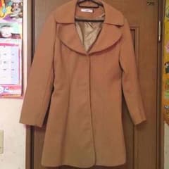 美品ベージュコートのサムネイル