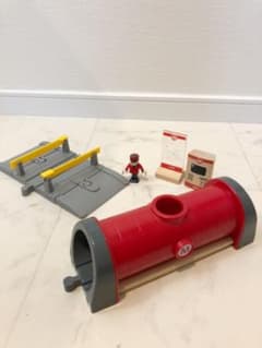 Ann様専用  BRIO ブリオ トンネル 踏切セットのサムネイル