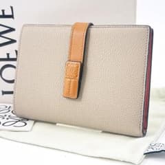 極美品✨ロエベ LOEWE 二つ折り財布 大きめ ライトオーツ ハニー