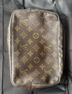 LOUIS VUITTON モノグラム ポーチのサムネイル