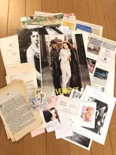 海外 紙もの詰め合わせB 雑誌・洋書・切手などのサムネイル