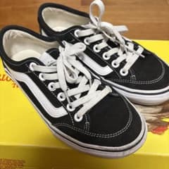 VANS スニーカー ブラック ホワイト ローカットのサムネイル
