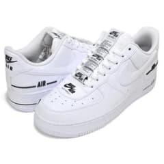 NIKE AIR FORCE 1'07 LV8 3 ホワイト　希少・新品のサムネイル