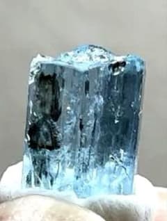 アクアマリン (Aquamarine) / ベリル 4.85ct (カラット) - メルカリ