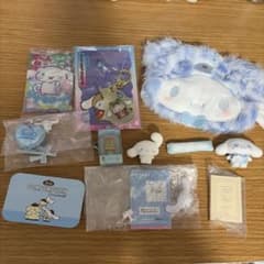 シナモロール マスコット キーホルダー 缶ケース セットのサムネイル