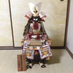 五月人形 金小礼 茶糸裾濃威之大鎧 三郎麿作 L151 五月人形 金小礼 茶糸裾濃威之大鎧 三郎麿作 L151 - メルカリ