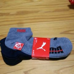 PUMAの靴下のサムネイル