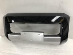 デリカD5 純正オプション 後期タイプ フロントバンパープロテクターのサムネイル