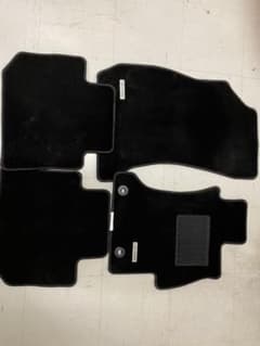レヴォーグGT –S F型フロアマットのサムネイル