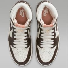NIKE AIR JORDAN 1 ハイカット スニーカー ブラウンのサムネイル