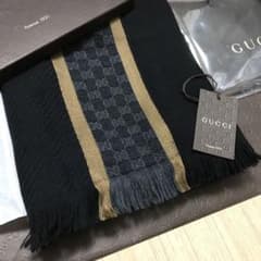 黒金シルク❗️新品❤️GUCCIマフラー❗️国内正規購入◾️箱・紙袋付き‼️グッチマフラーのサムネイル