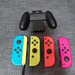 ジャンク品ニンテンドーSwitch ジョイコンセットのサムネイル