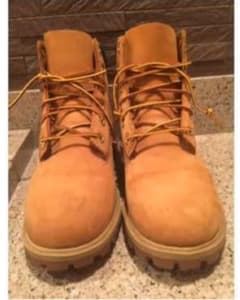 美品　Timberland ブーツ　レディースのサムネイル