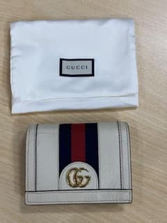 GUCCI 二つ折り財布 GGロゴ ホワイトのサムネイル