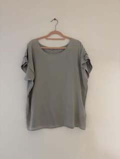 chocol raffine robe フリルスリーブ Tシャツ グレーのサムネイル