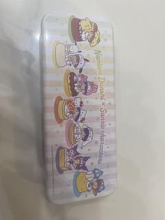 なにわ男子 × サンリオキャラクターズ 缶ケースのサムネイル