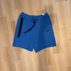 ナイキテックフリースショーツNike Sportswear shortsのサムネイル