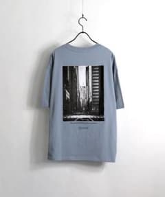 Confirm / コンファーム townフォトプリントTシャツのサムネイル