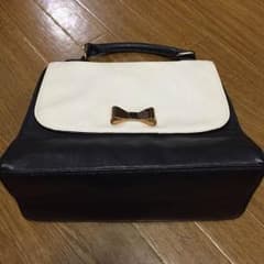 ショルダーバッグのサムネイル