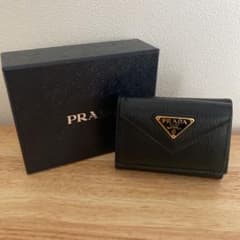 【ma♡様専用】PRADA 三つ折り財布のサムネイル
