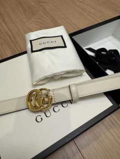 GUCCI ホワイト ベルト ダブルG スリムベルトのサムネイル