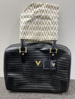 未使用　MARIO VALENTINO ハンドバッグ ブラック ロゴ型押しのサムネイル