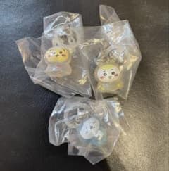 Thumbnail of ちいかわめじるしアクセサリー1 2 ちいかわ　うさぎ　くりハチワレ　3個セット