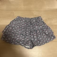 BeBe ベベ 花柄 フリルキュロット 110のサムネイル