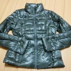 UNIQLO　ウルトラライト　プレミアムダウン　Mのサムネイル