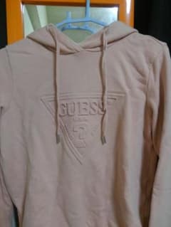 GUESSパーカ最終値下げのサムネイル