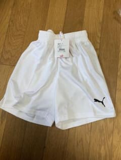 お買い得　白プーマサッカーパン サイズ130のサムネイル