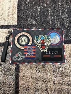 希少 Gucci GGスプリーム ナイトクーリエ クラッチバッグ - メルカリ