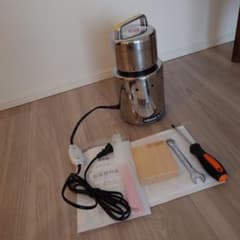ラボネクト コナッピー 電動ミル 製粉機 - メルカリ