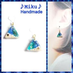 No.636-E 海☆星の砂☆ホログラム☆レジン☆ピアス・イヤリング - メルカリ