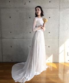 【THE URBAN BLANCHE】 　ロングスリーブ　ウェディングドレスのサムネイル