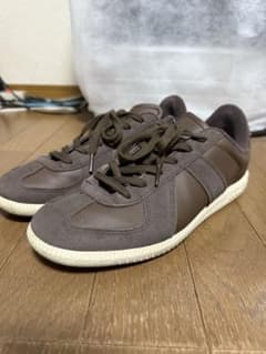 adidas ブラウン スニーカー ジャーマントレーナーのサムネイル