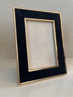 ZARA HOME ザラホーム フォトフレーム ブラック ゴールド 写真立てのサムネイル