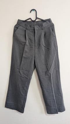 タック入り テーパードパンツ グレー M 通勤のサムネイル