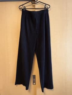 ISSEY MIYAKE HOMME PLISSÉ ブラック パンツ