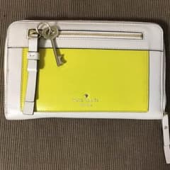 【saaa様専用】kate spade トラベルウォレット/パスポート入れのサムネイル