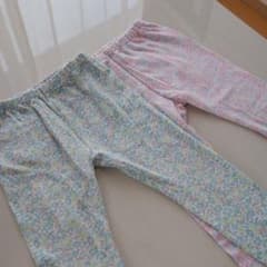ユニクロ　レギンス パンツ　花柄　100のサムネイル