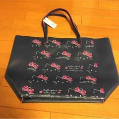 明日まで値下げ‼️キティちゃんトートバックのサムネイル