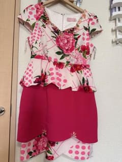 sobre キャバドレスのサムネイル