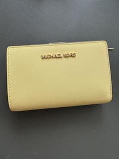 MICHAEL KORS マイケルコース　財布ウォレットのサムネイル