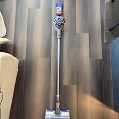 Dyson V8 Fluffy+ スティッククリーナー 本体　付属品のサムネイル