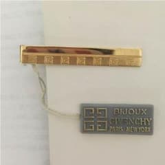 ★新品★GIVENCHY ゴールドネクタイピンのサムネイル