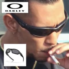 ラッパーIO様 ご着用 サングラス オークリー ストレートジャケット